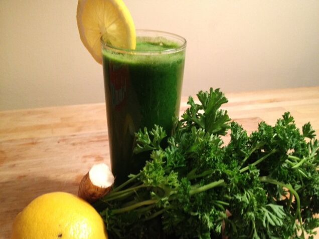 parsley and aloe cocktail to increase strength