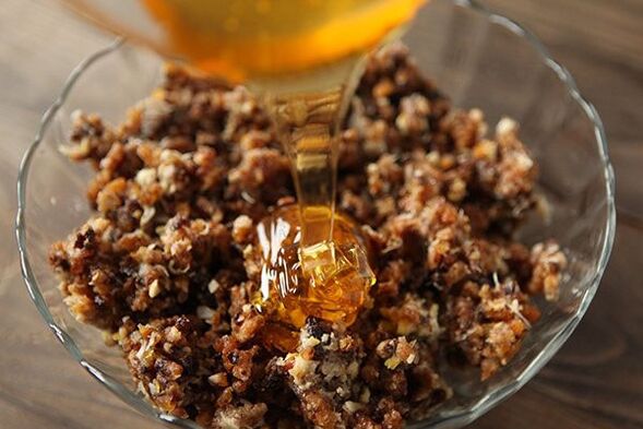 Walnuts with honey - a folk remedy for rapid increase in strength at home